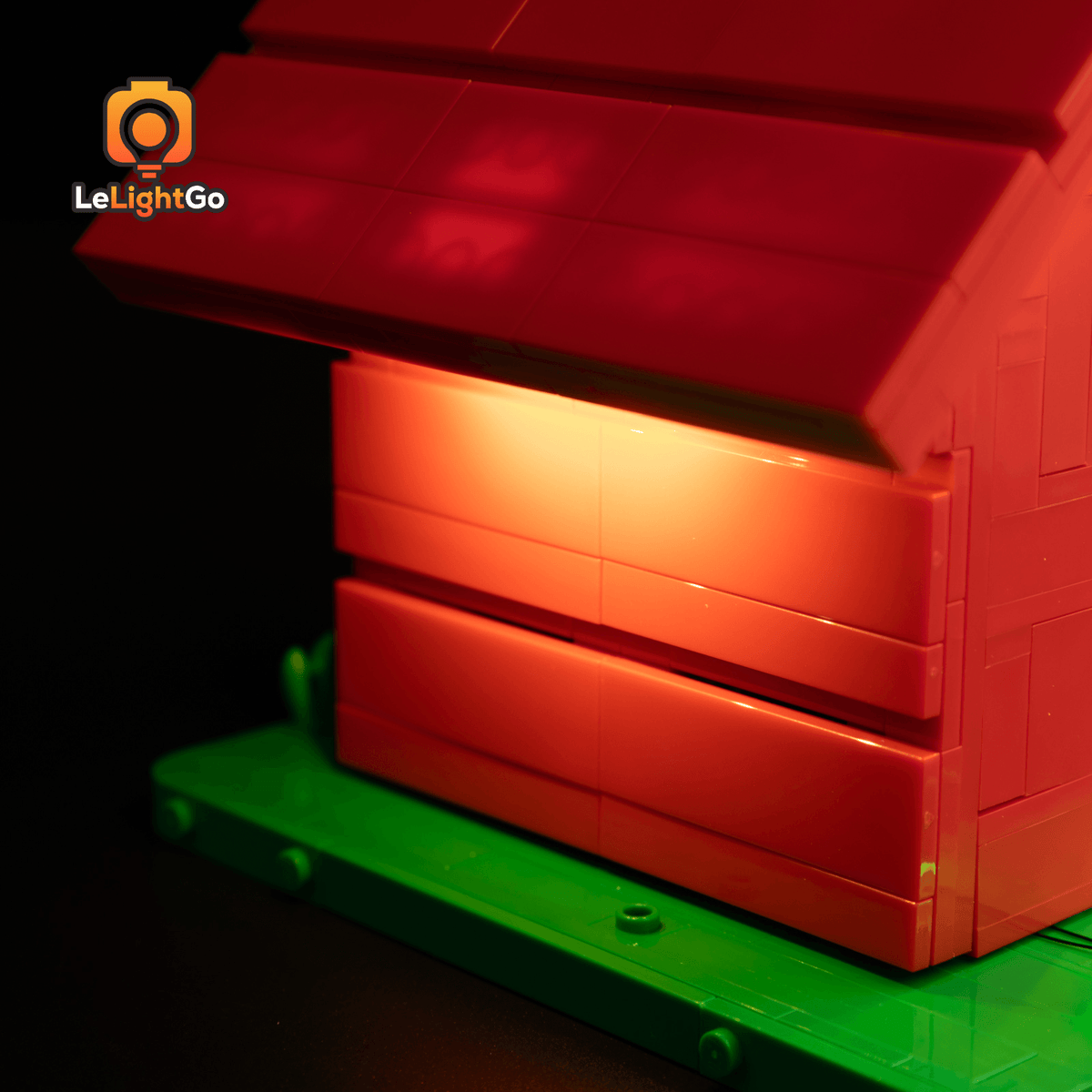 Light Kit For Peanuts: Snoopy's Doghouse 21368