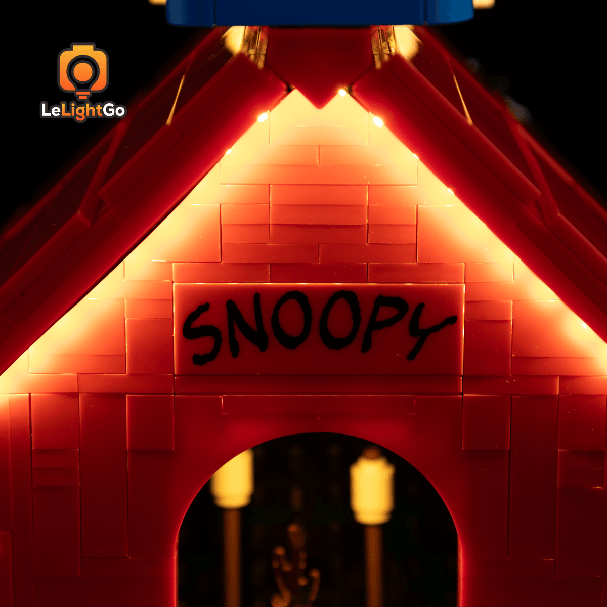 Light Kit For Peanuts: Snoopy's Doghouse 21368