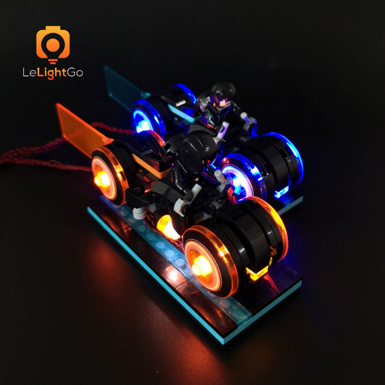 Tron Legacy トロンバイク ミニチュアモデル LED付き 映画『トロン：レガシー』に登場するバイク「ライトサイクル」が